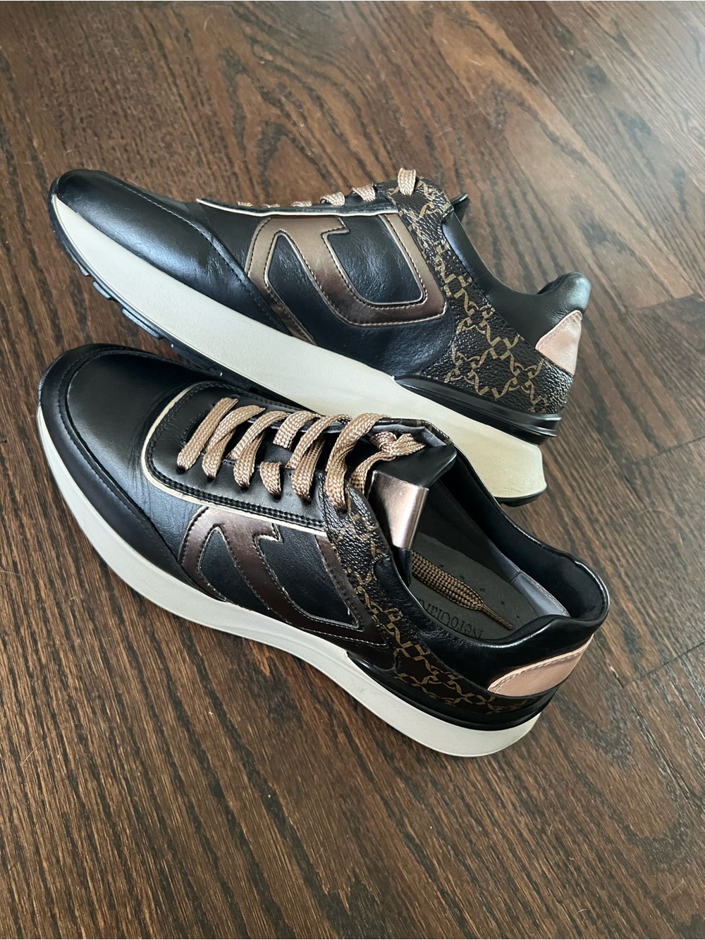 Nero Giardini Black and metallic Women's Sneakers